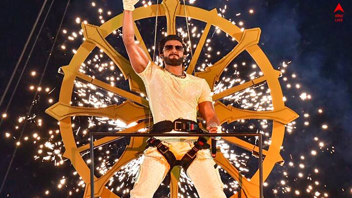 বাঙালি এবং পাঞ্জাবী দুই পরিবারের মধ্যে দুই ভিন্ন মানুষের প্রেম কাহিনী নিয়ে তৈরি হয়েছে  'রকি অউর রানি কি প্রেম কাহানি।'