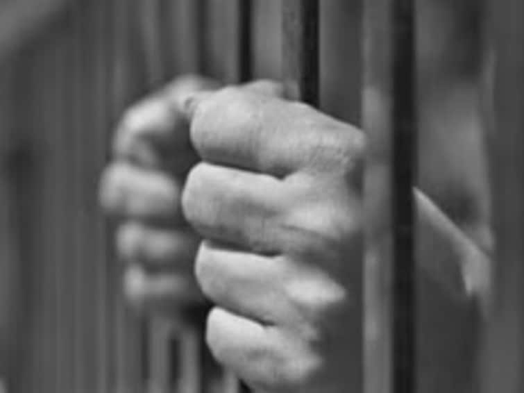 Indian prisoners are imprisoned in Pakistan's jail, Lacks Security పాకిస్థాన్ జైళ్లలో వందలాది మంది భారతీయులు, భద్రత లేక నరకయాతన