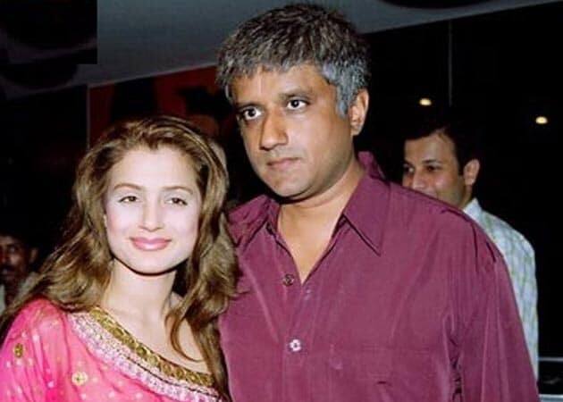 After years, Ameesha Patel spoke openly about her relationship with Vikram Bhatt, saying - My career is over.. Ameesha Patelએ વર્ષો બાદ વિક્રમ ભટ્ટ સાથેના સંબંધો વિશે કરી ખુલ્લેઆમ વાત, કહ્યું- માંરૂ કરિયર ખતમ..