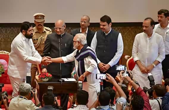અજિત પવારની સાથે એનસીપીના અન્ય આઠ નેતાઓએ પણ એકનાથ શિંદે-ભાજપ સરકારમાં મંત્રી તરીકે શપથ લીધા હતા.
