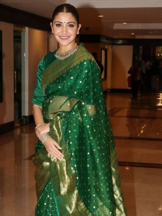 सावन के महीने में स्टाइल करें ये हरी साड़ियां