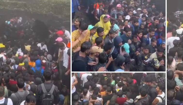 monsoon tourism huge crowd at lohagad in lonavala on sunday Pune Maharashtra Lohagad fort: लोहगडावर पर्यटकांची तोबा गर्दी; चार तास लोक महादरवाज्यात अडकले; व्हीडिओ व्हायरल