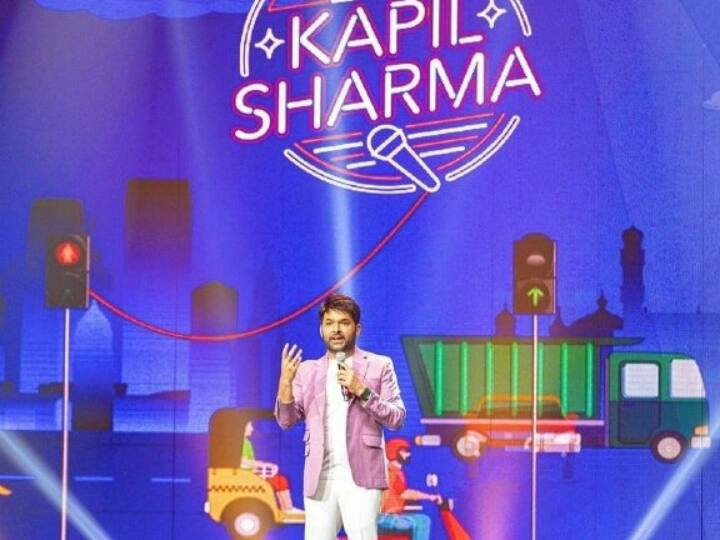 फिल्मों से ज्यादा टीवी की दुनिया में नाम कमा चुके 'कॉमेडी किंग' कपिल शर्मा भी सबसे ज्यादा टैक्स देने वाली सिलेब्रिटीज में से हैं. उन्होंने हर साल करीब 23.9 करोड़ रुपये का टैक्स चुकाया है और ये उनकी फिल्मों से ज्यादा टेलीविजन की कमाई से आया बताया जाता है.