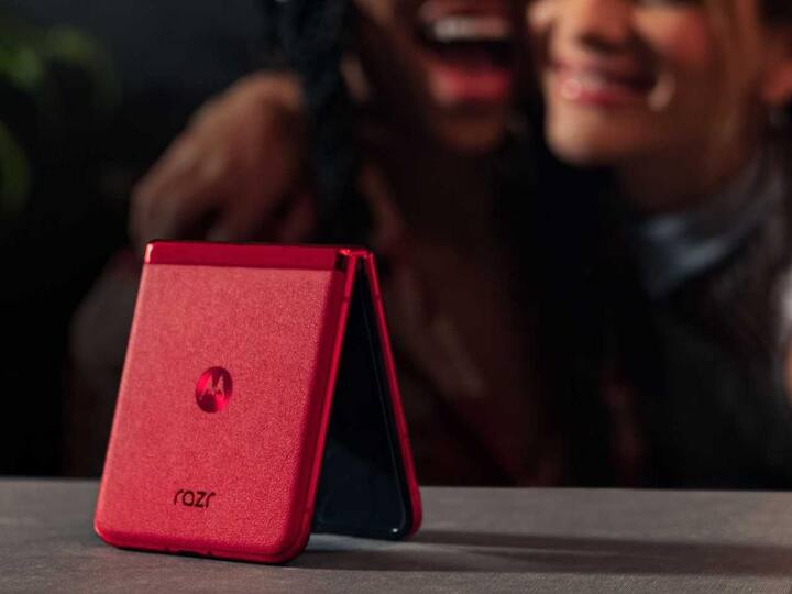 The Moto Razr 40 Ultra also boasts dual cameras, stereo speakers, and a 3,800mAh battery with fast charging. It is available in Infinite Black and Viva Magenta color options. Here are some other foldable phones with similar specs and style. (Image: Motorola)