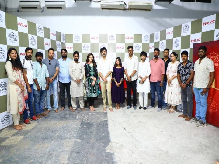 Vasanth Ravi New Film: வசந்த் ரவி - அனிகா சுரேந்தர் நடிக்கும் புதிய படம்.. தொடங்கி வைத்து வாழ்த்திய இயக்குநர் அமீர்