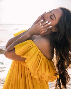 Sonakshi Sinha Photos: సోనాక్షి ఎందుకా మైమరపు!