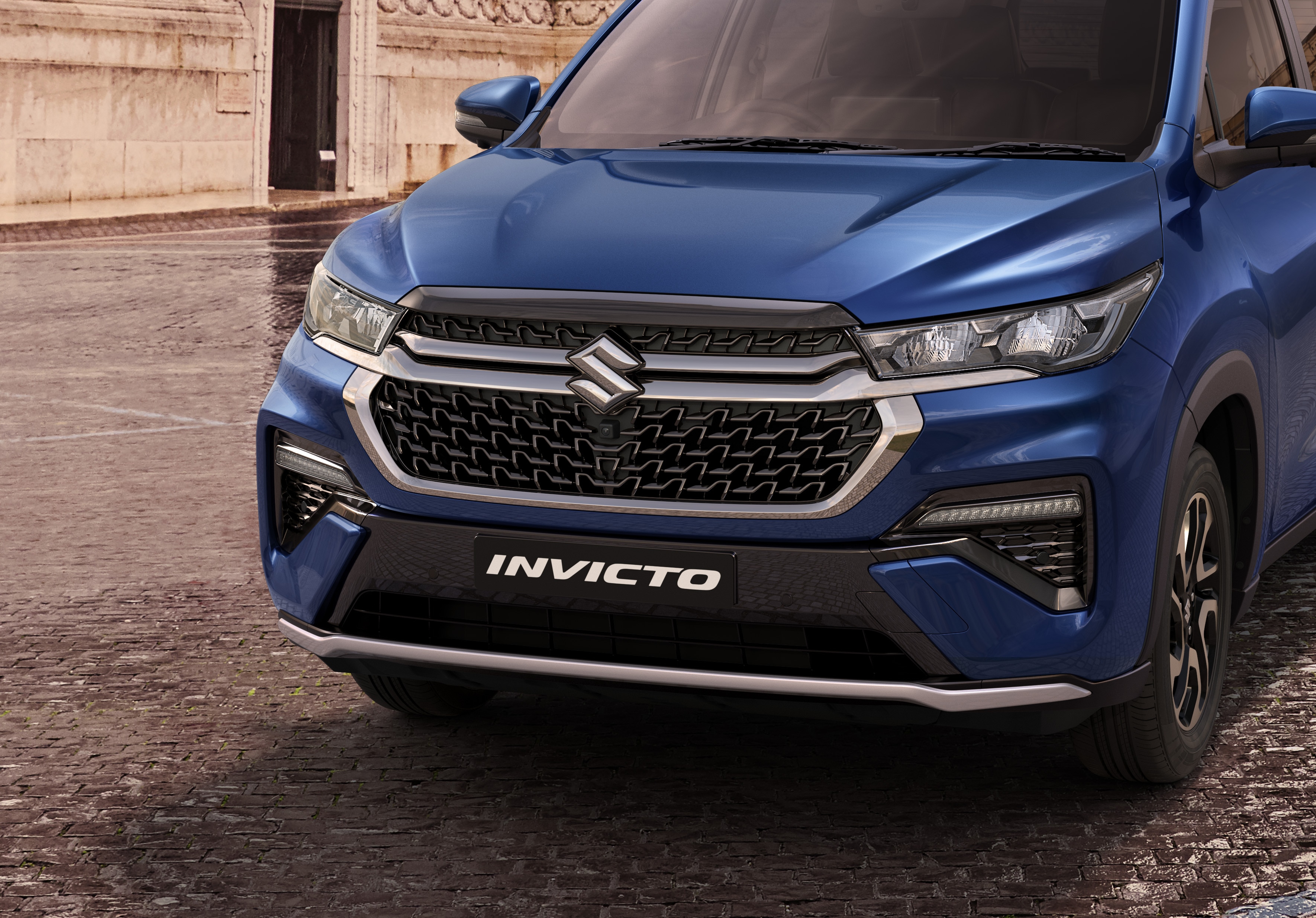 Maruti Suzuki Invicto Launched: मारुति सुजुकी ने लॉन्च कर दी अपनी सबसे महंगी MPV इन्विक्टो, कीमत से लेकर फीचर्स तक जानें इसमें क्या कुछ है खास