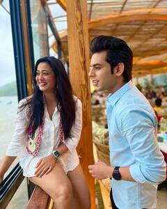 गोवा में किसके साथ चिल कर रही हैं Shweta Tiwari? यूजर ने फोटो में नोटिस कर ली ऐसी चीज़