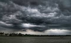 Weather Update: বজায় আর্দ্রতাজনিত অস্বস্তি, উত্তরে বাড়বে বৃষ্টি, সপ্তাহান্তে কেমন থাকবে আবহাওয়া?