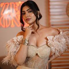 'Bad Kisser' કહેવા પર Jad Hadid પર ભડકી એક્ટ્રેસ આકાંક્ષા પુરી