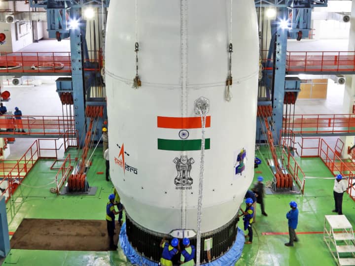 Chandrayaan-3 Mission: लॉन्च व्हीकल से जोड़ा गया चंद्रयान-3 का ये अहम हिस्सा, जानें कहां तक पहुंची प्रक्षेपण की तैयारी