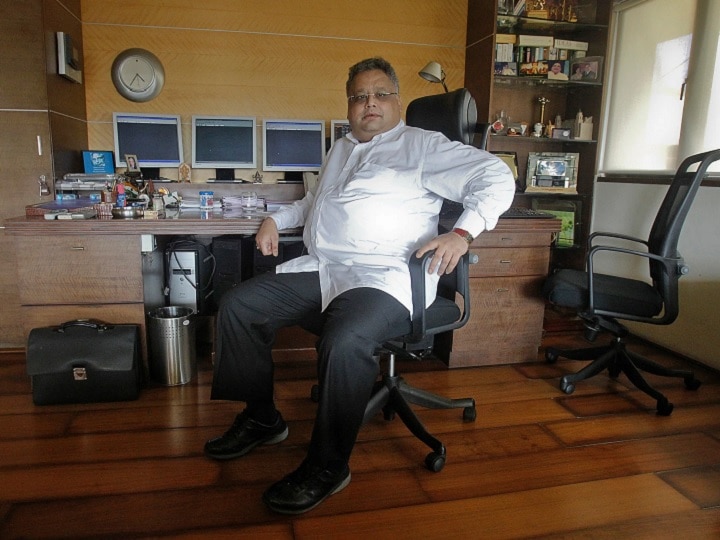 Rakesh Jhunjhunwala Birth Anniversary: सिर्फ 5000 से शुरुआत, शेयर बाजार ने बनाया 40 हजार करोड़ का मालिक, ऐसा था ‘बिग बुल’ का सफर