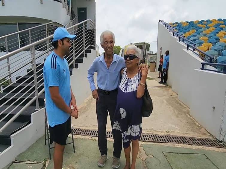 WATCH: Virat Kohli, Rohit Sharma And Other Indian Players Meet Sir Garfield Sobers Ahead Of IND vs WI Test Series WATCH: Virat Kohli, Rohit Sharma And Other Indian Players Meet Sir Garfield Sobers Ahead Of IND vs WI Test Series