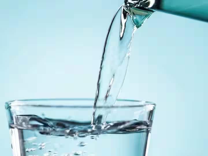 water-fasting-may-amp-up-the-weight-loss-process-but-it-s-short-lived Water Fasting ने वजन झटपट कमी करता येते? याचा आरोग्यावर चांगला परिणाम होतो की वाईट? वाचा सविस्तर