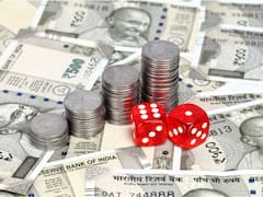 Can't Make Smart Financial Decisions? Here’s Why Financial Literacy At School Level Is Crucial