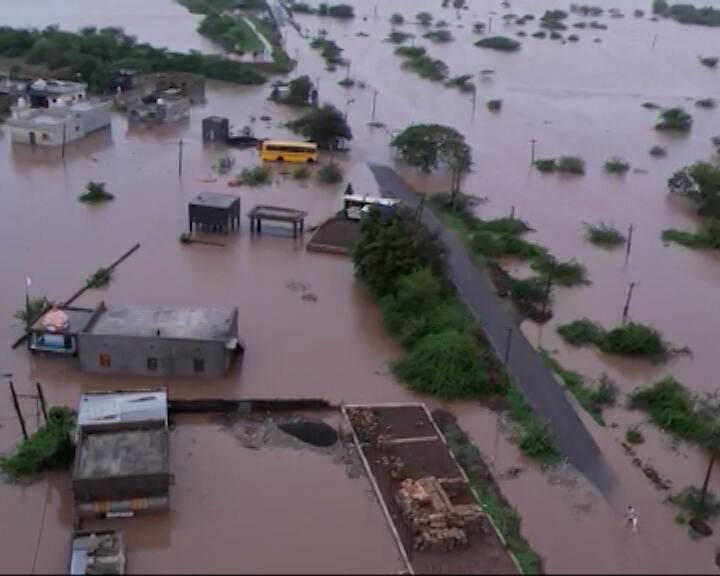According to the forecast of the Meteorological Department, there will be rain in Gujarat for 5 days Rain Forecast: આગામી 5 દિવસ ગુજરાતમાં ફરી મેઘમહેર, રાજયમાં આ જિલ્લામાં ભારે વરસાદની આગાહી
