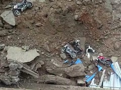 Mumbai Landslide: चुनाभट्टी येथे 50 फूट खोलपर्यंत जमीन खचली; जवळपास 40 ते 50 वाहनं खड्ड्यात कोसळली