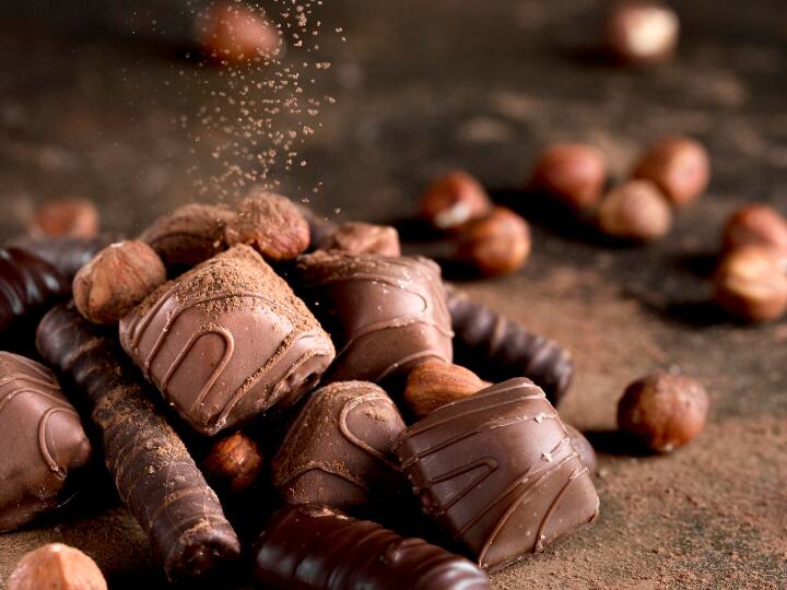 ​Chocolate Eating Disadvantages every parents should know these ​किसी बच्चे को चॉकलेट की आदत लग जाए तो उसे क्या-क्या नुकसान हो सकते हैं