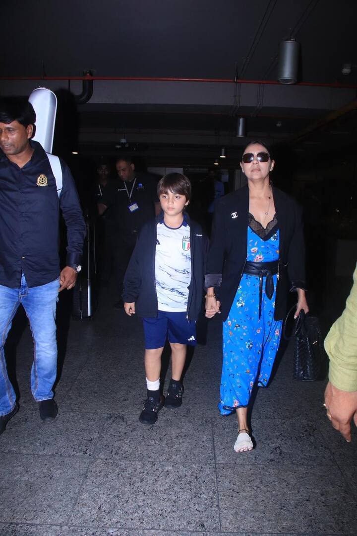 वहीं गौरी और शाहरुख खान के छोटे बेटे अबराम खान इस दौरान कैजुअल ड्रेस नजर आए. अबराम अपनी मॉम गौरी का हाथ पकड़े हुए स्पॉट हुए.