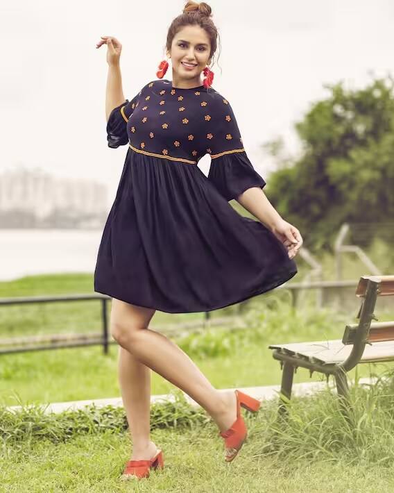 હુમા કુરેશીની કારકિર્દીની શરૂઆત વર્ષ 2012માં અનુરાગ કશ્યપની ફિલ્મ ગેંગ્સ ઓફ વાસેપુરથી થઈ હતી. આ ફિલ્મમાં અભિનેત્રી નવાઝુદ્દીન સિદ્દીકીની પત્નીના રોલમાં જોવા મળી હતી. તેના પાત્રને ચાહકોએ એટલું પસંદ કર્યું કે તે રાતોરાત સ્ટાર બની ગઈ.