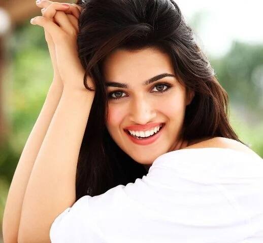 Actress Kriti Sanon turns producer, launches production house 'Blue Butterfly Films' પ્રોડ્યુસર બની એક્ટ્રેસ ક્રિતી સેનન, લોન્ચ કર્યું પ્રોડક્શન હાઉસ ‘બ્લૂ બટરફ્લાય ફિલ્મ્સ’