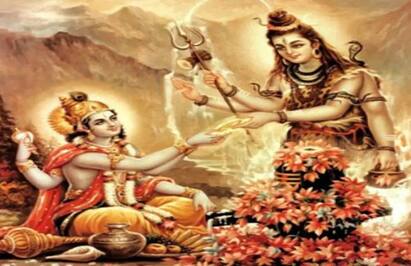Guruwar Upay: આ વર્ષે સાવનમા પણ અધિકામાસ છે. આવી સ્થિતિમાં ભગવાન શિવની સાથે ભગવાન વિષ્ણુની પૂજા પણ ખૂબ જ મહત્વપૂર્ણ છે. આ માસ દરમિયાન આવતો  પ્રથમ ગુરુવારે આ ઉપાય કરવાથી વિષ્ણુની સાથે ભગવાન શિવની પણ કૃપા મળશે