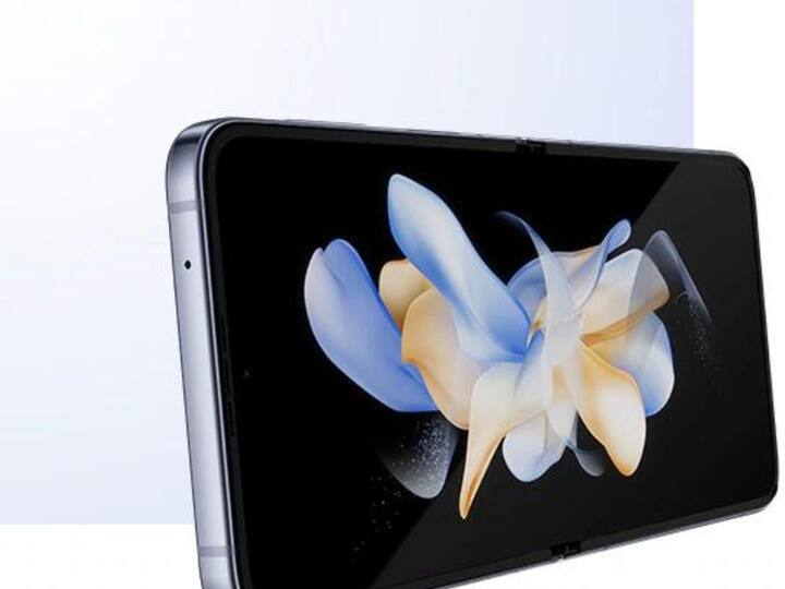 Samsung Galaxy Z Flip 4 - ( Price: Rs 89,999) - The Samsung Galaxy Z Flip 4 features a 1.9-inch external display and a 6.7-inch FHD+ AMOLED 2x internal display with a 120Hz refresh rate, Qualcomm Snapdragon 8+ Gen 1 processor, and 12-megapixel cameras. With a 3,700mAh battery, it offers decent battery life. (Image: Samsung)