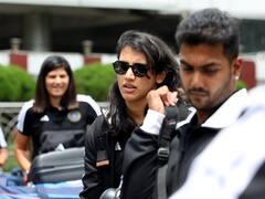 INDW vs BANW: वनडे-टी20 सीरीज के लिए बांग्लादेश पहुंची भारतीय महिला टीम, देखें तस्वीरें