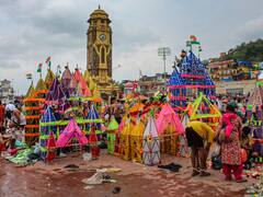 In Pics: सवान में श्रक्तों का दिखा उत्साह, गंगाजल लेने के लिए उमड़ी कांवड़ियों की भीड़, देखें- हरिद्वार, प्रयागराज की तस्वीरें