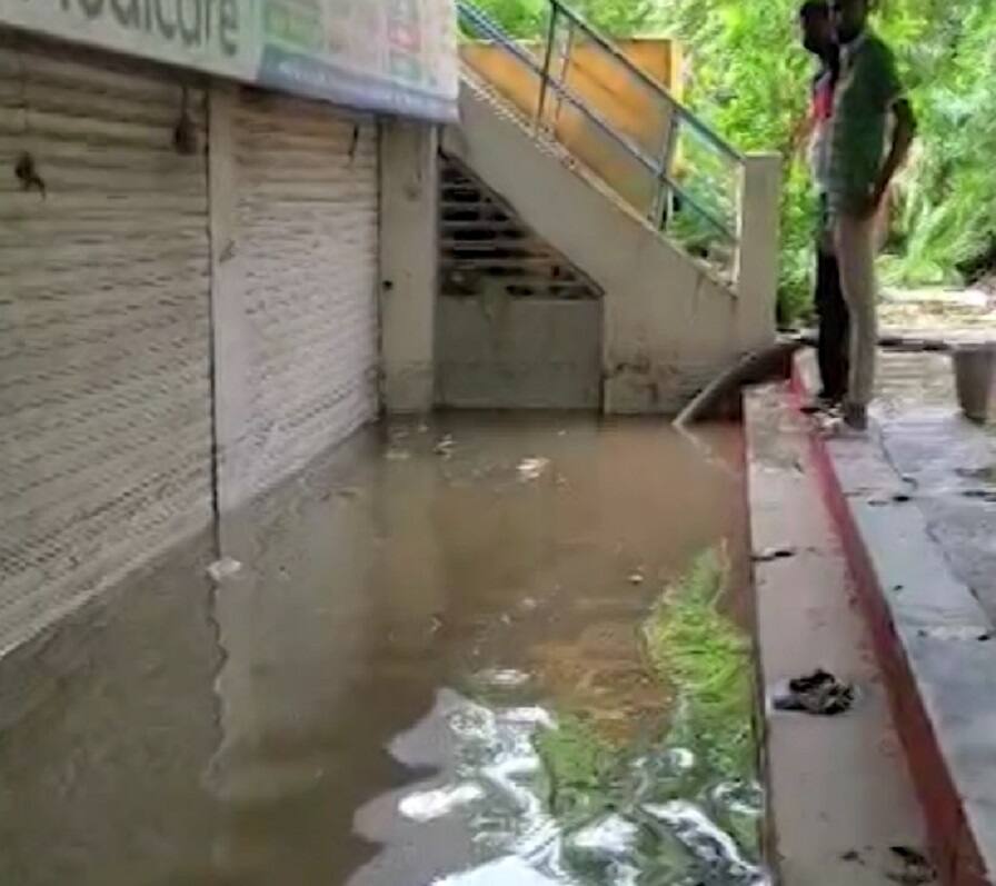 Heavy rain was predicted for the next five days in the state Gujarat Rain Live Updates: ધોધમાર વરસાદથી અરવલ્લી જિલ્લામાં જળબંબાકાર, મોડાસામાં દુકાનોમાં ભરાયા પાણી