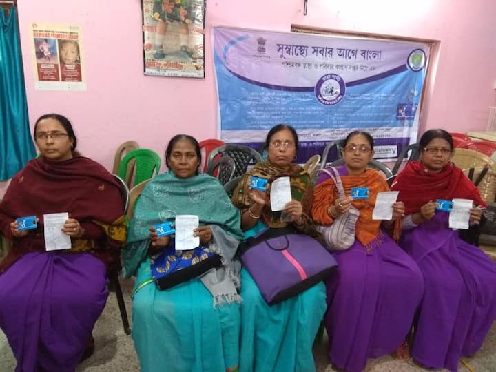 পরিবারের কোনও সদস্যই ওয়েস্ট বেঙ্গল হেলথ স্কিম বা ই এস আই বা সরকার পোষিত কোনও হেলথ ইনসিওরেন্স বা অ্যাসিওরেন্স স্কিমের অন্তর্ভুক্ত না হলেই করা যাবে আবেদন।