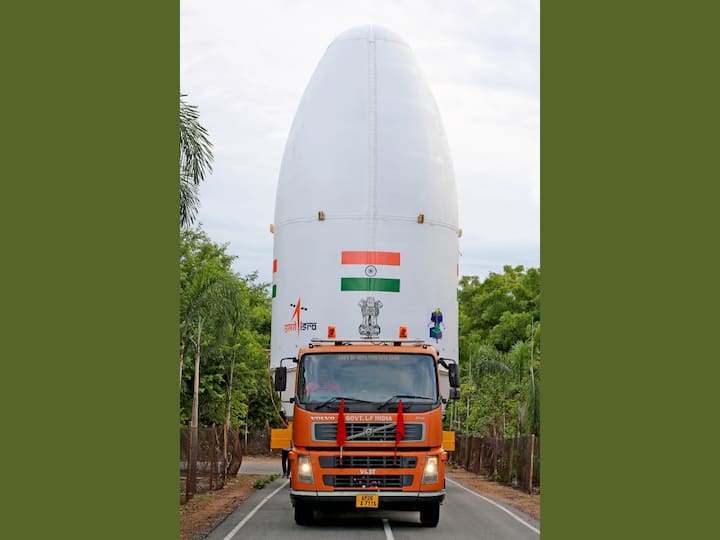 Chandrayaan-3: On July 5, 2023, the encapsulated assembly of Chandrayaan-3 and LVM3 M4 were attached to each other. Consisting of a lander, a rover, and a propulsion module, Chandrayaan-3 weighs a total of 3,900 kilograms. The propulsion module, which weighs 2,148 kilograms, will carry the lander and rover to a 100-kilometre lunar orbit. The lander module, which refers to the complete configuration of the lander and the rover fitted inside the former, weighs 1,752 kilograms. The rover weighs 26 kilograms. (Photo: Twitter/@ISRO)
