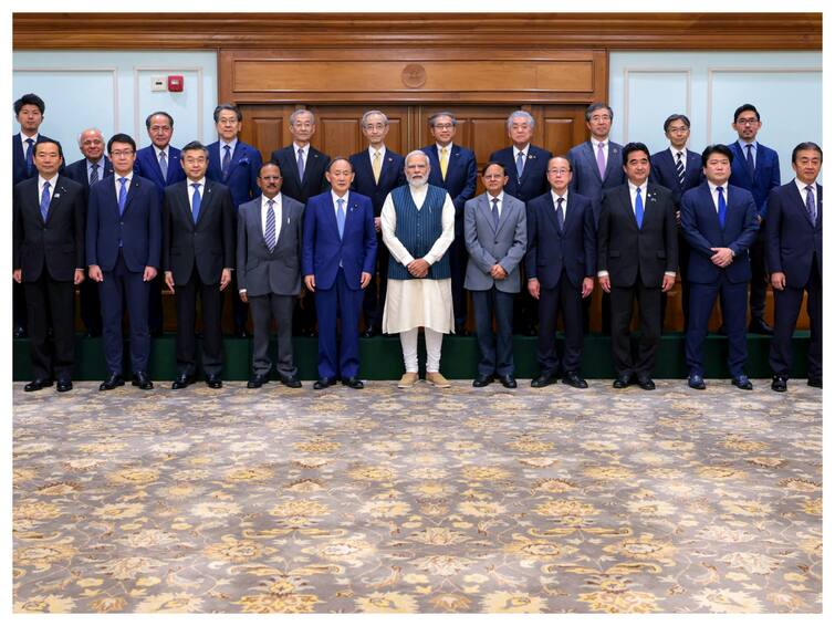 Narendra Modi Meets Ex-Japan PM Yoshihide Suga And 'Ganesha Group' MPs, Discusses Strategic Partnership Modi Meets Ex-Japan PM Suga And 'Ganesha Group' MPs, Discusses Strategic Partnership