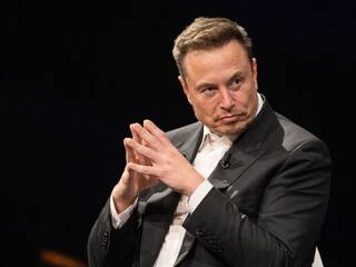 Zuckerberg vs Musk: थ्रेड्स पर एलन मस्क ने दिया मजेदार रिएक्शन, फिर मिम्स की आई बाढ़