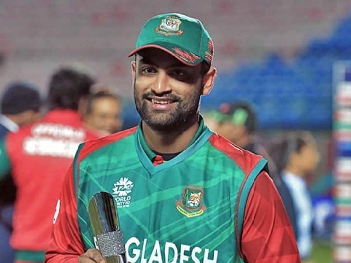Tamim Iqbal Record: बांग्लादेश के स्टार बल्लेबाज़ तमीम इकाबाल ने अंतर्राष्ट्रीय क्रिकेट को अलविदा कहे दिया है. तमीम बांग्लादेश के लिए वनडे में सबसे ज़्यादा रन बनाने वाले बल्लेबाज़ हैं.