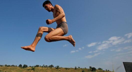 ਮੈਡੀਕਲ ਟੈਸਟ ਵਿੱਚ ਸ਼ਾਮਲ ਉਮੀਦਵਾਰਾਂ ਦੇ ਦਸਤਾਵੇਜ਼ ਵੀ ਤਸਦੀਕ ਕੀਤੇ ਜਾਣਗੇ। ਇਸ ਤੋਂ ਬਾਅਦ, SSC GD ਕਾਂਸਟੇਬਲ ਭਰਤੀ ਵਿੱਚ ਅੰਤਿਮ ਚੋਣ ਤਿੰਨੇ ਪੜਾਅ ਦੀਆਂ ਪ੍ਰੀਖਿਆਵਾਂ ਵਿੱਚ ਪ੍ਰਦਰਸ਼ਨ ਦੇ ਆਧਾਰ 'ਤੇ ਕੀਤੀ ਜਾਵੇਗੀ। ਇਸ ਵਿੱਚ ਕੰਪਿਊਟਰ ਆਧਾਰਤ ਪ੍ਰੀਖਿਆ ਹੁੰਦੀ ਹੈ। ਜਦਕਿ ਸਰੀਰਕ ਤੇ ਮੈਡੀਕਲ ਟੈਸਟ ਬਾਕੀ ਹਨ।