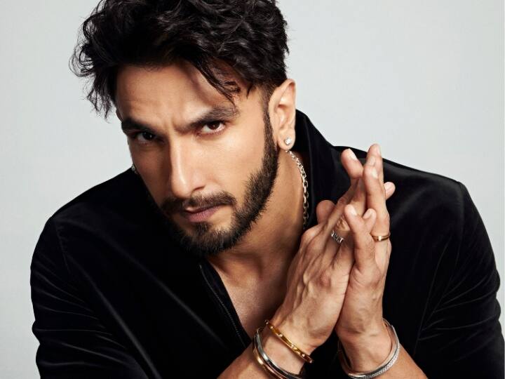 Ranveer Singh is new don in farhan akhtar film know details here रणवीर सिंह के बर्थडे पर फैंस के लिए आई दों गुड न्यूज, 'डॉन 3' से जुड़ी ये खबर पढ़कर आपका दिन बन जाएगा