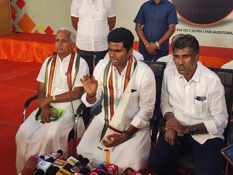 Annamalai says that if you want to do politics with fear, it will not happen TNN Annamalai: 'இது அரிவாள் பிடித்த கை, பயமுறுத்தி அரசியல் பண்ண நினைத்தால் நடக்காது' - அண்ணாமலை காட்டம்