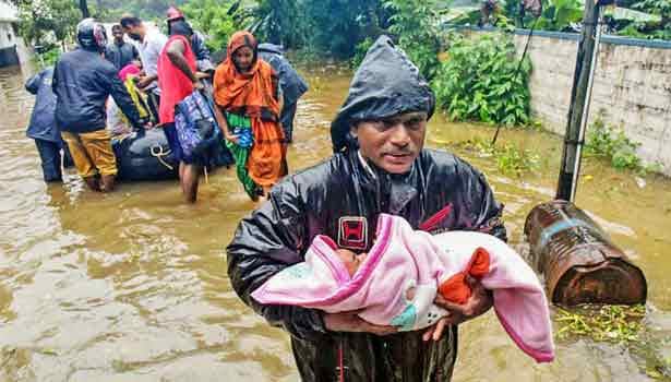 Heavy rains claims 8 lives in kerala know in detail Heavy Rain: 47 ஆண்டுகளில் இல்லாத அளவு; 8 பேரை பலி வாங்கிய மழை- வெள்ளத்தில் தத்தளிக்கும் கடவுளின் தேசம்