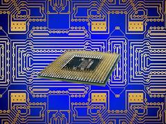 Smartphone के ये हैं जरूरी कम्पोनेंट्स, एक साथ मिलकर बनाते हैं स्मार्ट डिवाइस, यहां समझें किसका क्या है रोल