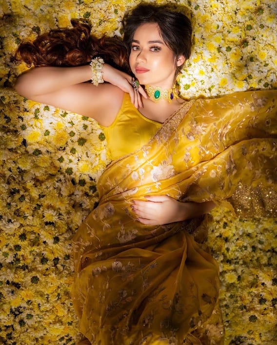 Jannat Zubair Captivates With Her Stunning Look In A Yellow Saree SEE PICS