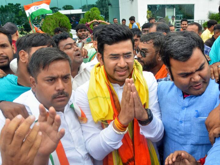 Extortion Call: तेजस्वी सूर्या के फोन से की गई उगाही के लिए कॉल, बीजेपी सांसद ने दर्ज कराया मुकदमा BJP MP Tejasvi Surya files complaint after Gujarat leader gets extortion call from his phone Extortion Call: तेजस्वी सूर्या के फोन से की गई उगाही के लिए कॉल, बीजेपी सांसद ने दर्ज कराया मुकदमा