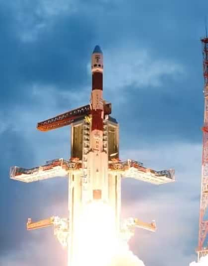 Chandrayaan 3 All set for countdown to begin for India's third moon mission Chandrayaan 3: भारत तिसऱ्या चंद्र मोहिमेसाठी सज्ज; जाणून घ्या चांद्रयान-3 बद्दल सविस्तर