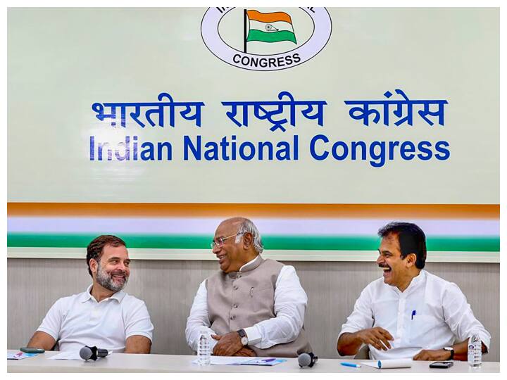 Rahul Gandhi Mallikarjun Kharge chair Meeting on Rajasthan discuss Election preparation Ashok Gehlot Sachin Pilot Tussle राहुल गांधी और खरगे की मौजूदगी में राजस्थान को लेकर हुई अहम बैठक, पायलट-गहलोत विवाद सुलझाने की कोशिश
