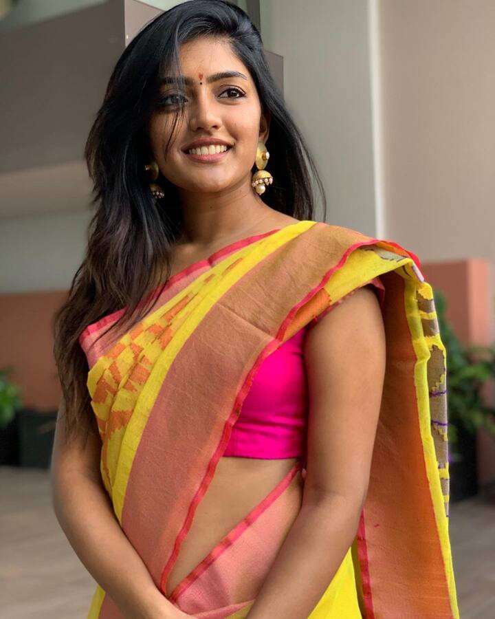 ఈషా రెబ్బ లేటెస్ట్ ఫోటోలను ఇక్కడ చూడండి.