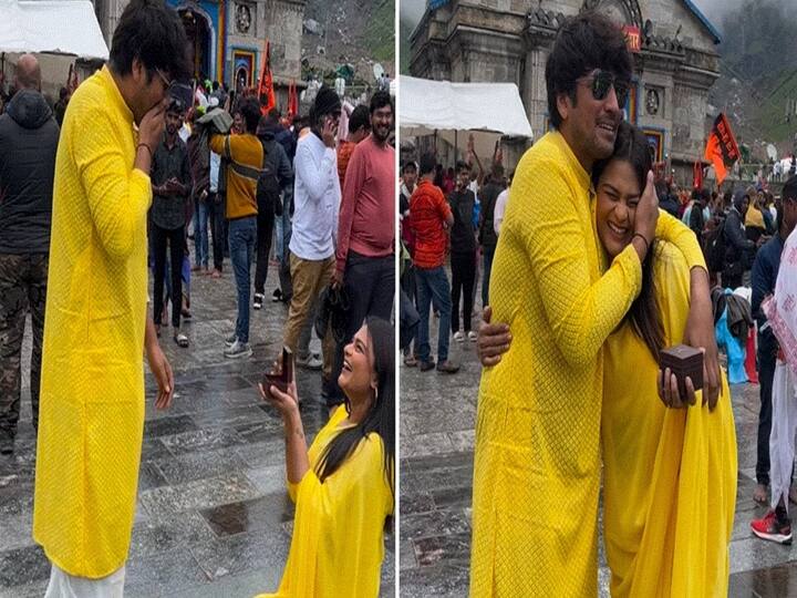 मंदिरासमोर प्रपोज केल्याचा व्हिडीओ व्हायरल झाल्यानंतर केदारनाथ मंदिर समिती अॅक्शन मोडमध्ये आली आहे. श्री बद्रीनाथ केदारनाथ मंदिर समितीच्या कार्यकारी अधिकाऱ्यांनी याबाबत आदेश जारी केला आहे.(PC:PTI)