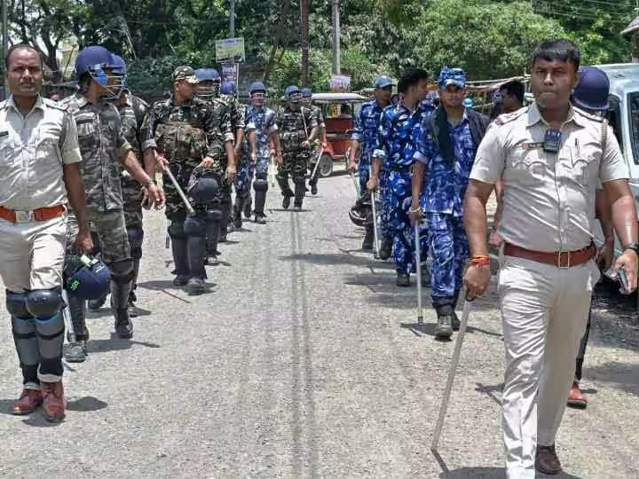 पंचायत चुनाव के लिए पश्चिम बंगाल राज्य चुनाव आयोग को इस बार 2,36,464 नामांकन मिलें हैं.