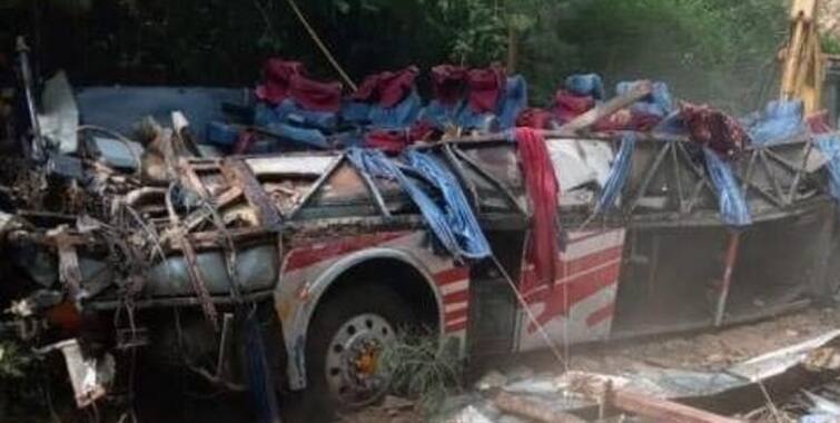 Mexico Bus Accident: Tragic road accident in Mexico, bus fell into 40 feet deep gorge, 27 killed Mexico Bus Accident: મેક્સિકોમાં ભયાનક માર્ગ અકસ્માત, બસ 40 ફૂટ ઊંડી ખીણમાં પડી, 27નાં મોત
