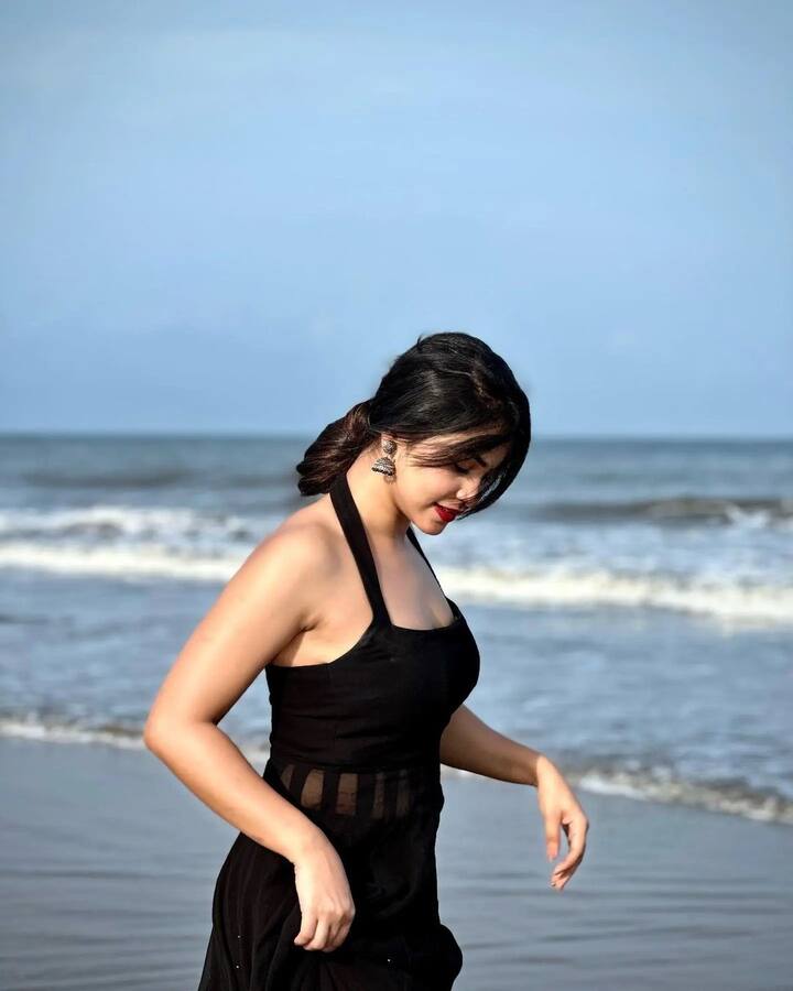 కార్తీకదీపం సీరియల్ శౌర్య (అమూల్య గౌడ) (Image Credit: Amulya Gowda/ Instagram)