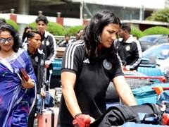 INDW vs BANW: वनडे-टी20 सीरीज के लिए बांग्लादेश पहुंची भारतीय महिला टीम, देखें तस्वीरें